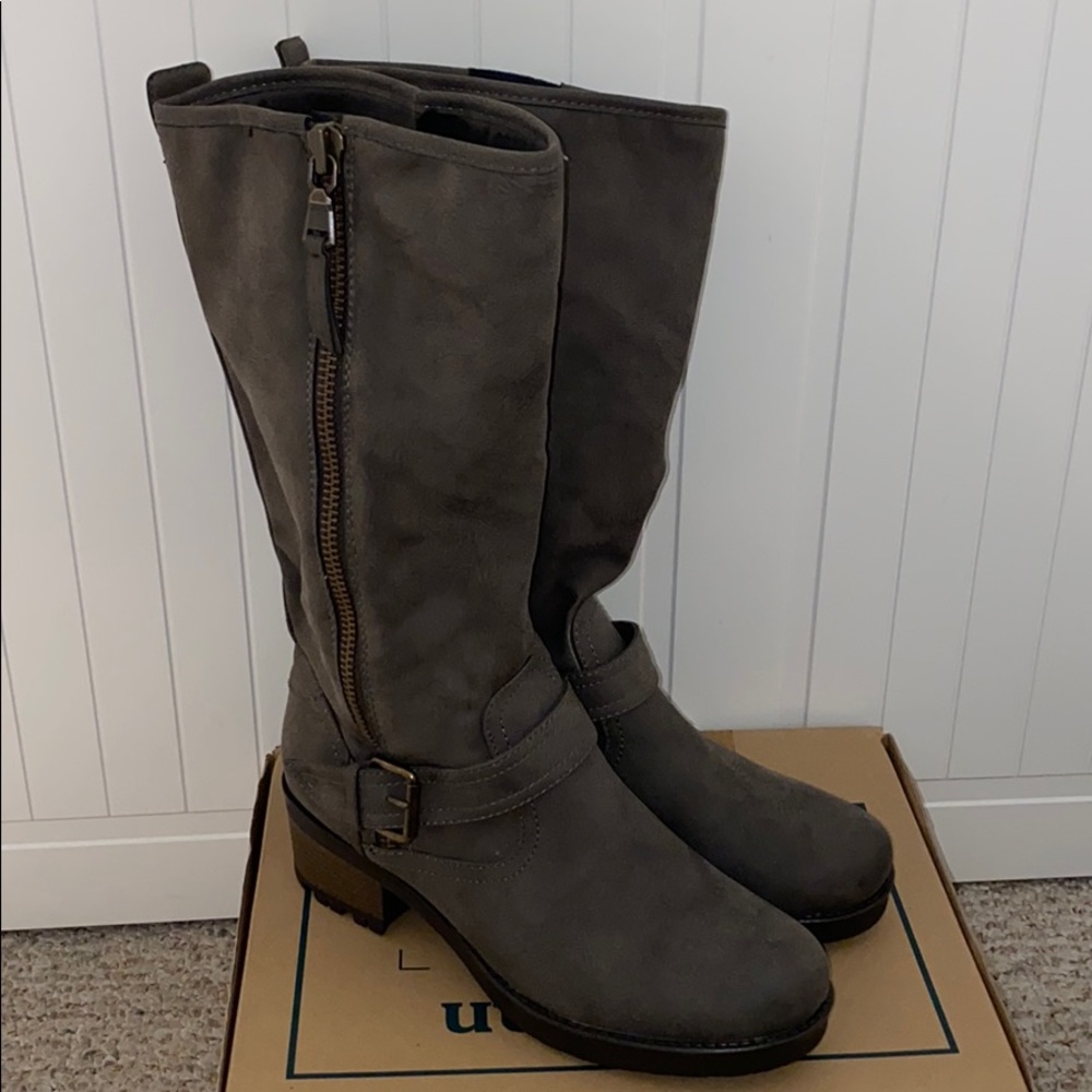 Grey White Mountain Backbeat Riding Boots, Size: 9